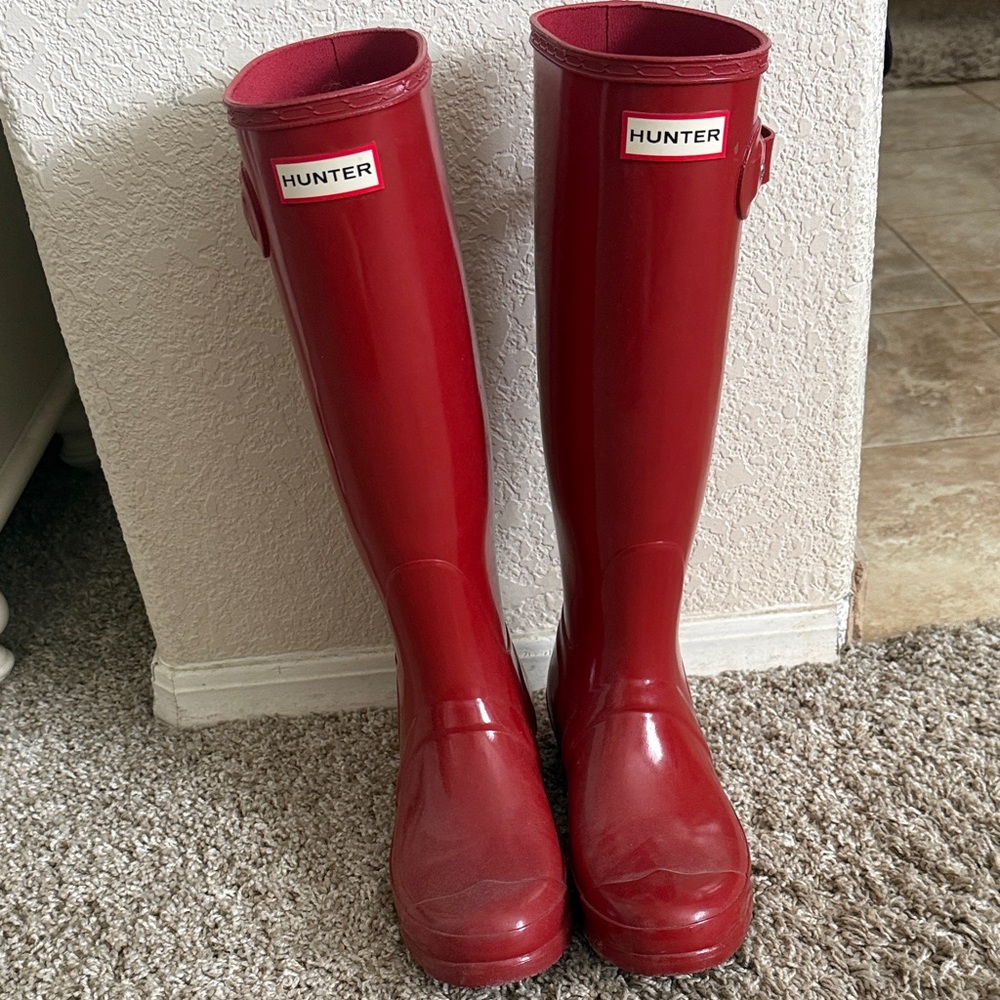 Hunter Red Gloss Tall Rain Boots - Picture 6 of 10